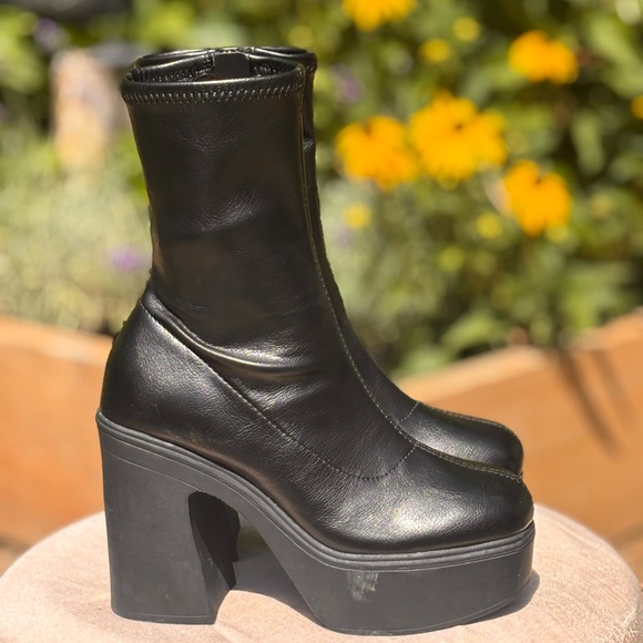 Call It Spring Shoes - Call It Spring Mid Calf Black Chunky Platform Boots